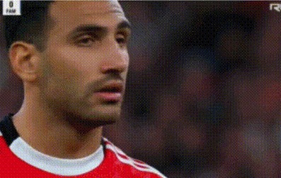 62岁穆帅绝望：斩4连胜+开季15轮一场没输 蓦然回首发现差榜首8分