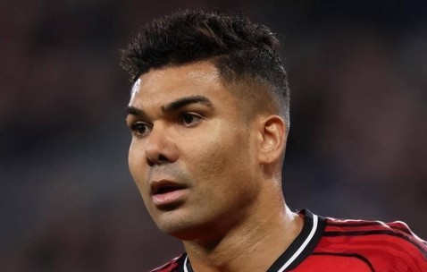 大概率离队！卡塞米罗或断崖式降薪加盟AC米兰，与莫德里奇续写辉煌传奇