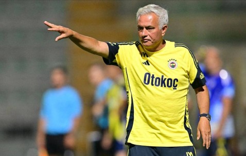 穆帅率队迎第4胜，费内巴切1-0击败意甲劲旅拉齐奥