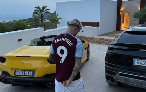 曼联巴神！加纳乔穿维拉9号球衣原因曝光，热刺或签他替代孙兴慜