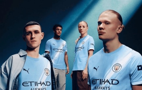 曼城肠子悔青！34岁弃将2场造4球，欧冠反戈旧主恐引爆更衣室