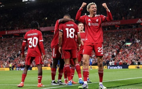 利物浦：斯洛特变阵激活1.3亿巨星，高位逼抢、4231阵型再战曼城