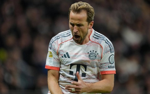 德甲-迪亚斯2射1传凯恩破门 拜仁3-0法兰克福6连胜领跑