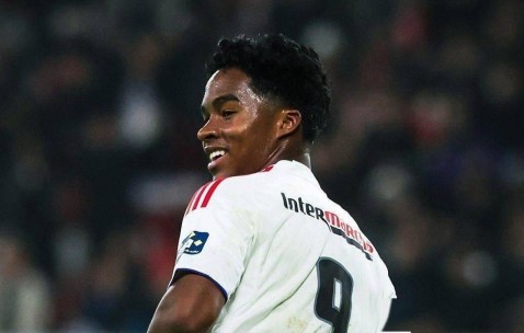 截胡皇马！曼联7400万欧强势搅局，沃顿争夺战彻底白热化