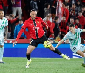 西甲最新积分榜更新：马竞0-3惨败，贝蒂斯与瓦伦西亚皆获胜