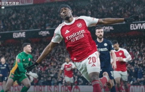 一夜足坛动态：阿森纳4-0横扫晋级“给足面”，罗马那不勒斯2-2