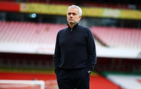 阿隆温特建议斯洛特保持防守的节奏，恩里克需要采纳魔力鸟的想法