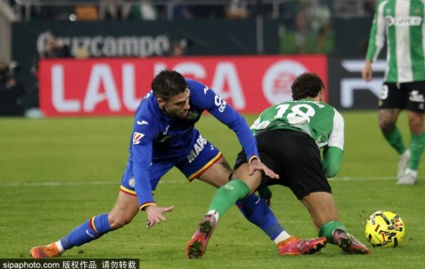 格德斯传射建功！西甲对阵巴萨的历史性时刻