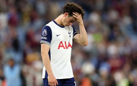 2亿豪赌！热刺把命交给英超菜鸟，图多尔首战即地狱，输球=崩盘？