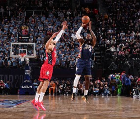 詹姆斯8分杜兰特5分3断 福克斯绝杀条纹队胜星辰队