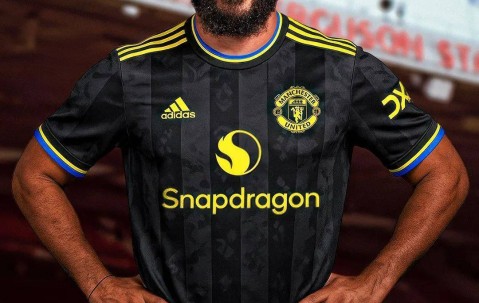 曼联7100万签姆贝莫周末体检，多给百万原因曝光！阿莫林1.3亿造新双翼