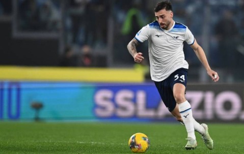 记者：切尔西考虑引进拉齐奥后卫吉拉，准备提出3500万欧报价