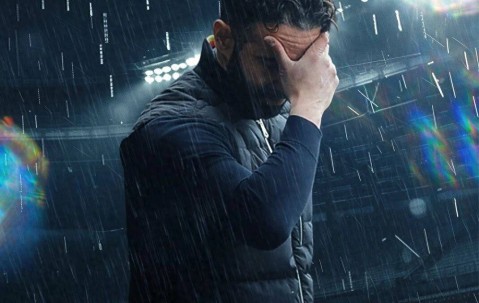 曼联下赛季若无缘欧冠，阿莫林难逃下课！罗杰斯发展令其相形见绌